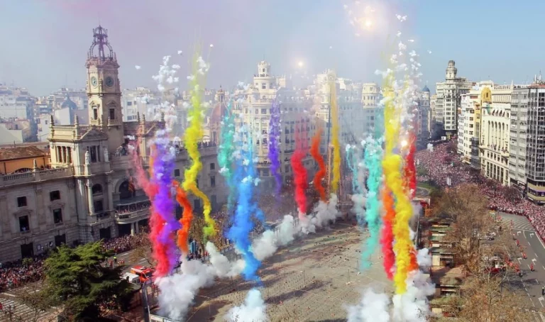 LES FALLAS – VALENCIA (ESPAGNE)